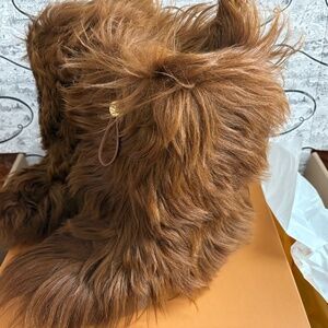 TOD’S Shearling Boots !!